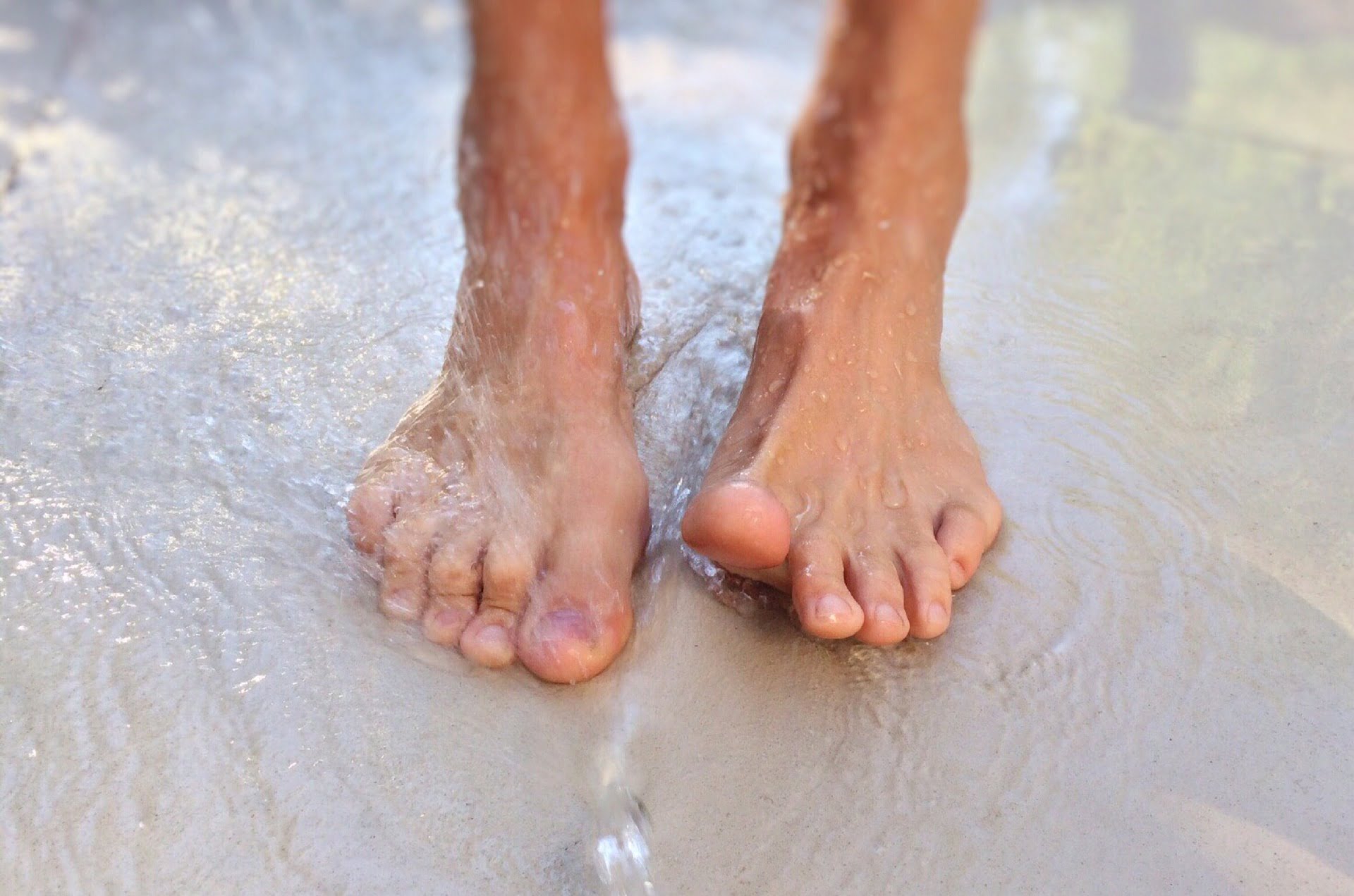 feet-1176612_1920 feet-1176612_1920